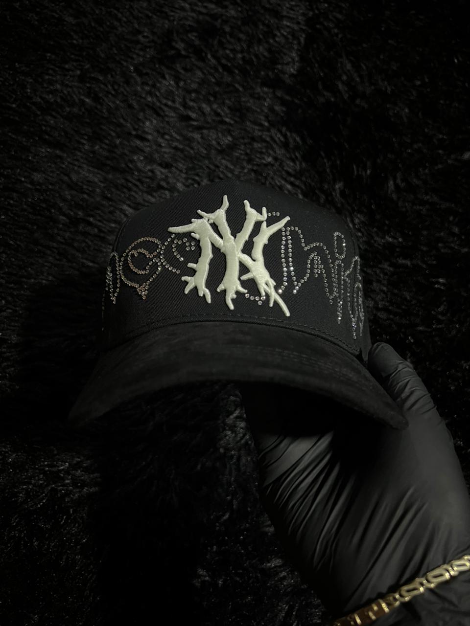 Gorra INCÓGNITO “NY Crystal” Fluorescente Glow in the Dark