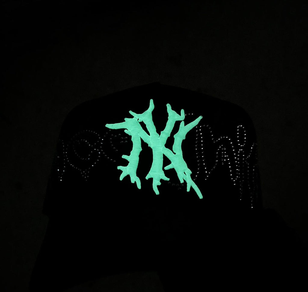 Gorra INCÓGNITO “NY Crystal” Fluorescente Glow in the Dark