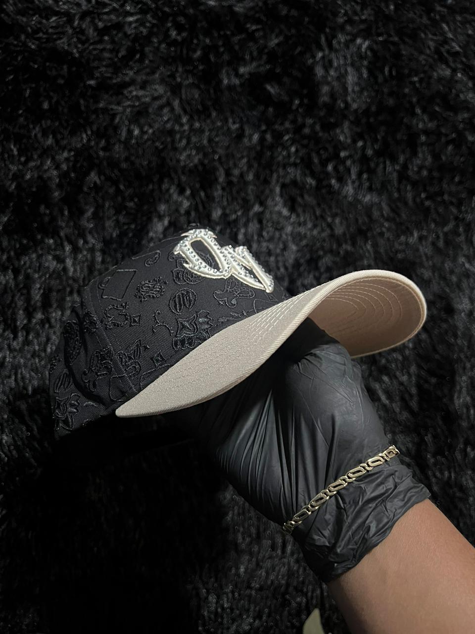 Gorra Baez X Oscar Maydon "Rompe la Dompe"