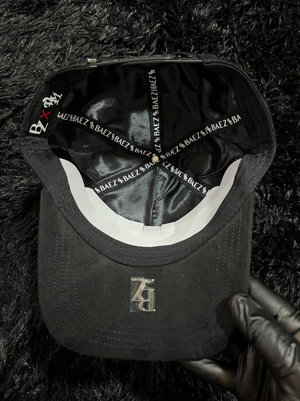 Gorra Baez X Victor Mendivil